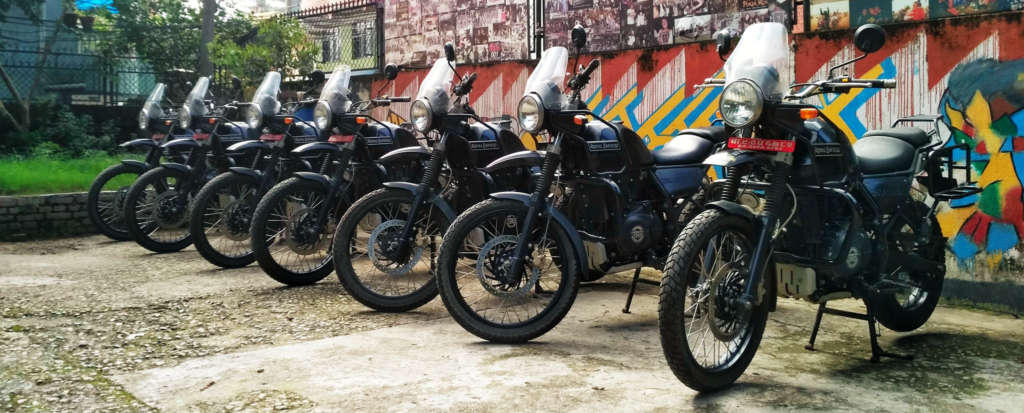 re himalayan service cost